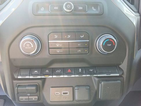 Used 2024 Chevrolet Silverado 1500 Custom RWD image 28