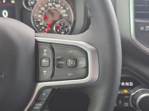 Used 2025 RAM 1500 Big Horn AWD/4WD image 18