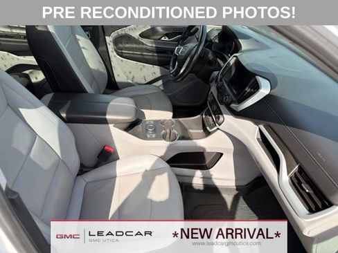 Used 2022 GMC Terrain SLT w/ LPO, Floor Liner Package AWD/4WD image 12