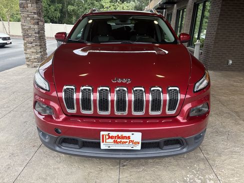 Used 2014 Jeep Cherokee Latitude AWD/4WD image 3