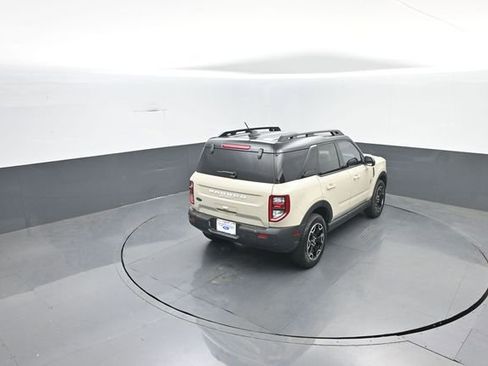 Used 2025 Ford Bronco Sport Outer Banks AWD/4WD image 29