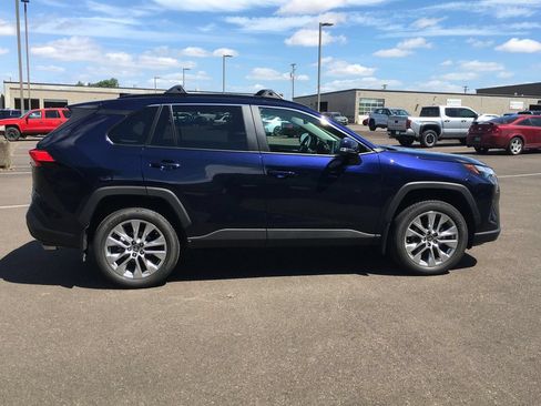 Used 2025 Toyota RAV4 XLE Premium w/ Weather Package AWD/4WD image 7