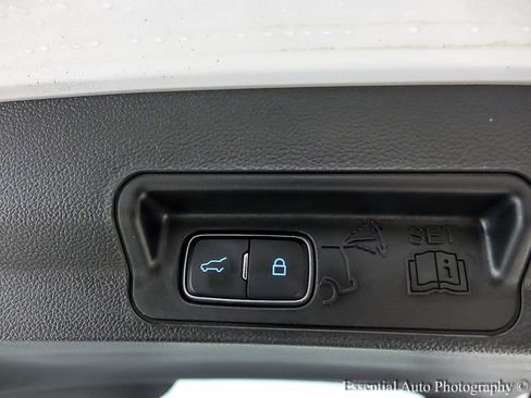 Used 2023 Ford Explorer Limited w/ Equipment Group 301A image 24