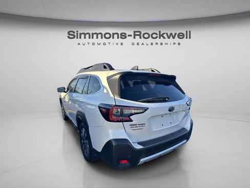 Used 2024 Subaru Outback Limited image 17