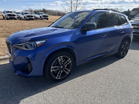 Used 2024 BMW X1 M35i w/ M Sport Professional Package image 5