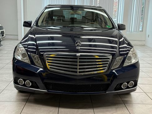 Used 2011 Mercedes-Benz E 350 4MATIC Sedan image 2