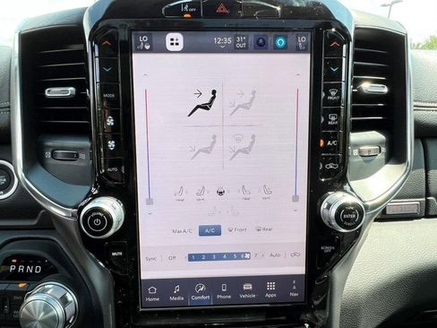 New 2026 RAM 1500 Laramie w/ Trailer Tow Group image 20