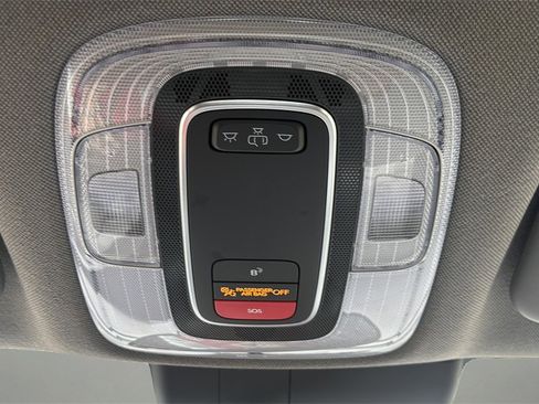 Certified 2024 Hyundai Elantra SEL image 28