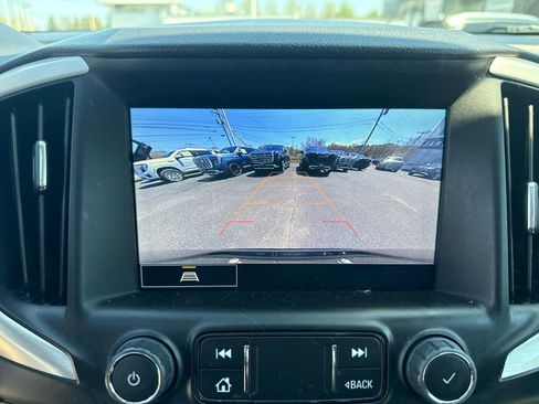 Used 2022 GMC Terrain SLE w/ Driver Convenience Package AWD/4WD image 18