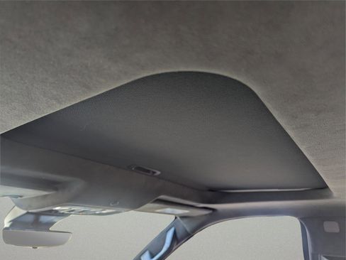 Used 2022 GMC Sierra 1500 AT4X image 17