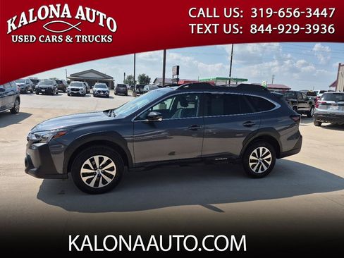 Used 2025 Subaru Outback Premium AWD/4WD image 1