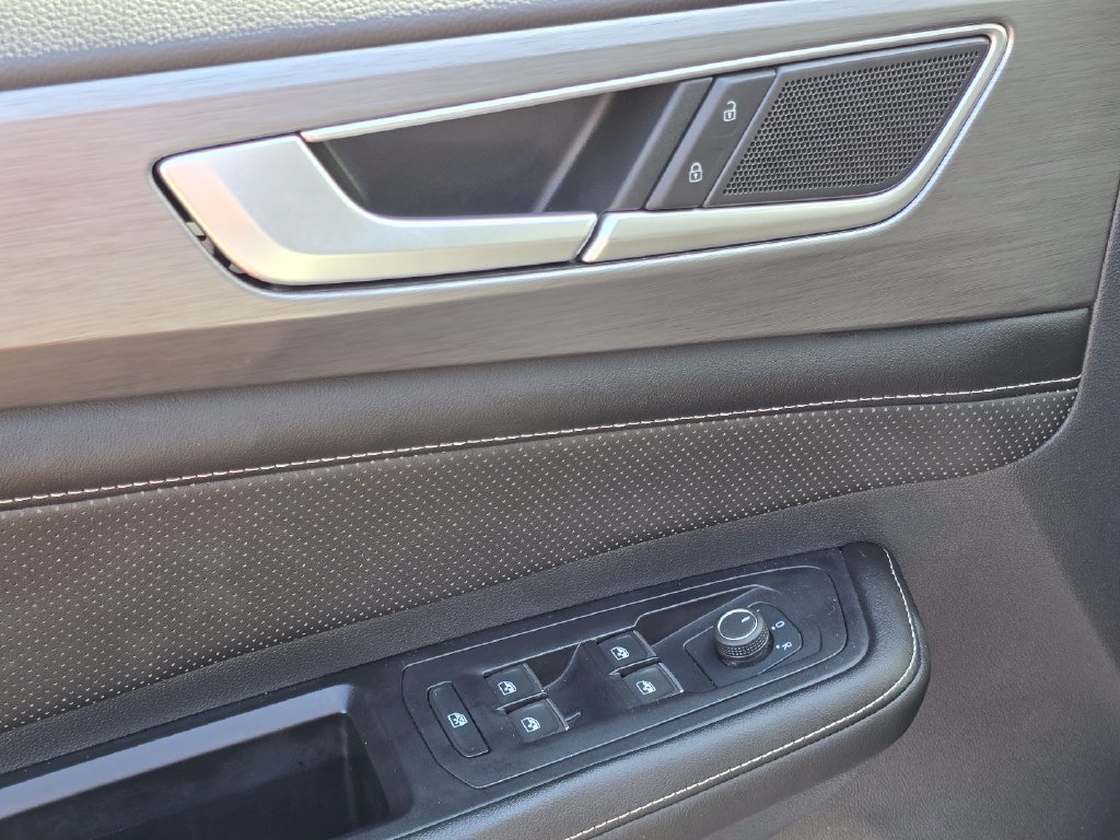 Used 2024 Volkswagen Atlas Cross Sport SE w/ Panoramic Sunroof Package AWD/4WD image 34