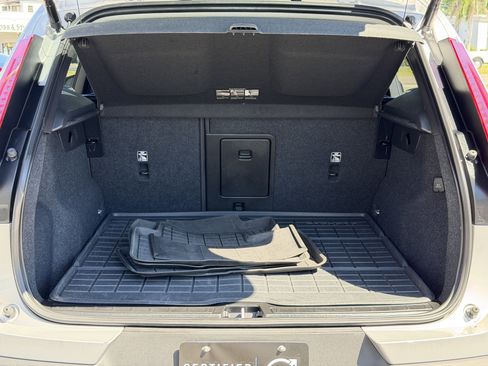 Certified 2024 Volvo XC40 B5 Plus w/ Protection Package Premier image 11