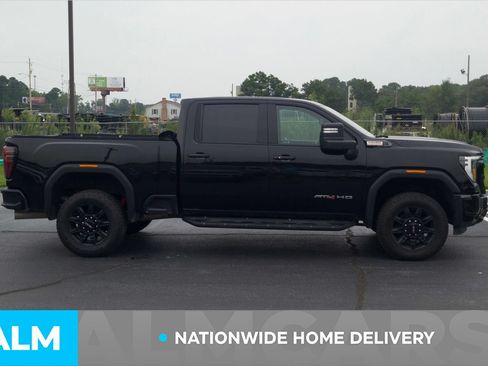 Used 2024 GMC Sierra 2500 AT4 AWD/4WD image 4