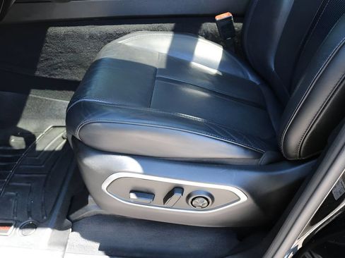 Used 2022 Jeep Wagoneer Series II w/ Premium Group I RWD image 13