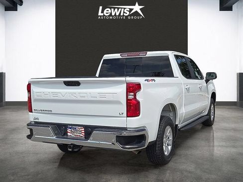 Used 2023 Chevrolet Silverado 1500 LT w/ Convenience Package II AWD/4WD image 4