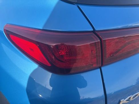 Used 2020 Hyundai Kona SEL Plus AWD/4WD image 6