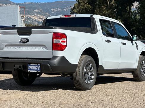 New 2026 Ford Maverick XLT w/ XLT Luxury Package FWD image 5