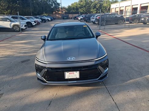 Used 2025 Hyundai Sonata SEL FWD image 5