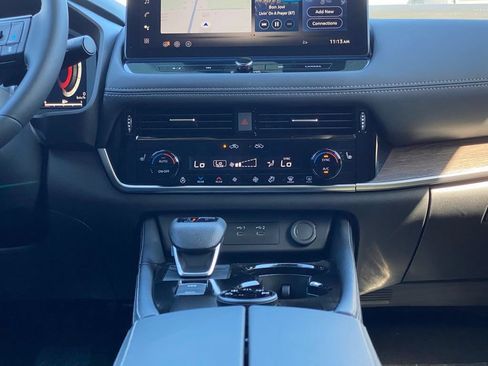 New 2026 Nissan Rogue Platinum w/ Platinum Premium Package AWD/4WD image 28