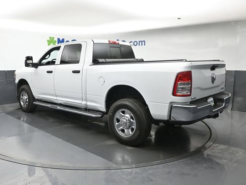 Used 2024 RAM 2500 Tradesman w/ Chrome Appearance Group AWD/4WD image 21