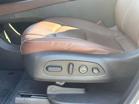 Used 2021 Buick Enclave Avenir image 32