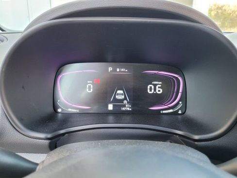 Certified 2025 Kia Soul LX w/ LX Technology Package FWD image 25