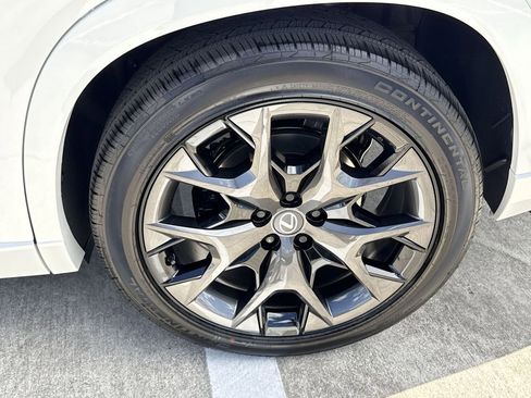 New 2026 Lexus TX 500h AWD image 31