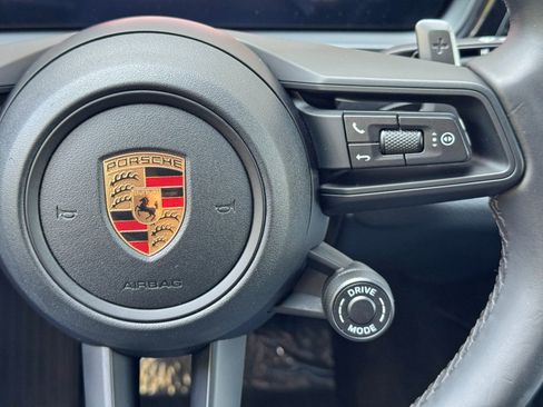 Used 2024 Porsche Cayenne Coupe AWD/4WD image 23