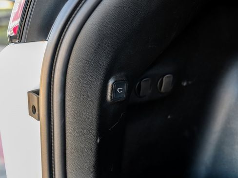 Used 2022 Jeep Cherokee Trailhawk w/ Premium Leather Package image 67