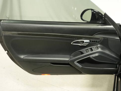 Certified 2014 Porsche 911 Turbo S image 24