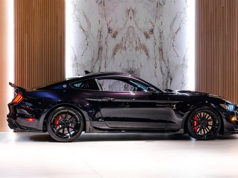 Used 2022 Ford Mustang Shelby GT500 w/ Technology Package RWD image 3