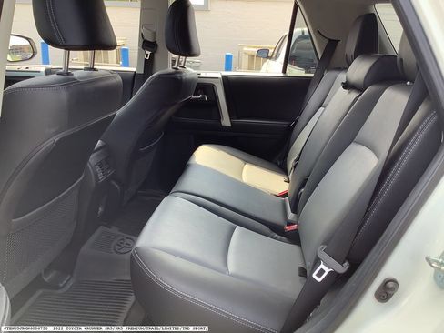 Used 2022 Toyota 4Runner SR5 Premium w/ Moonroof Package AWD/4WD image 6