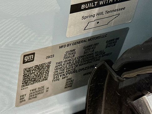 Used 2024 Cadillac Lyriq Luxury w/ LPO, Floor Liner Package AWD/4WD image 34
