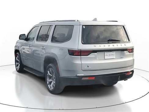 Used 2022 Jeep Wagoneer Series II image 3