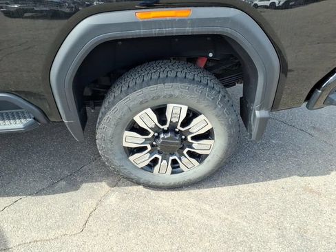 Used 2025 GMC Sierra 3500 Denali w/ Technology Package AWD/4WD image 20