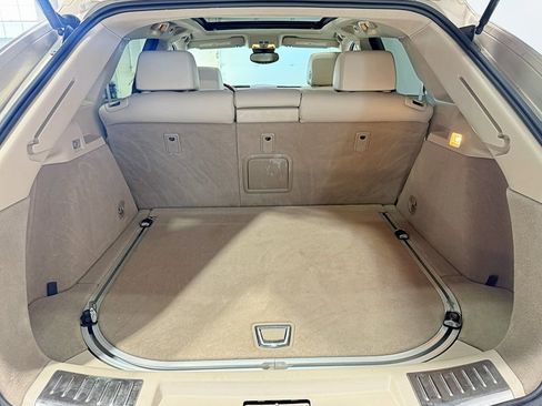 Used 2010 Cadillac SRX Luxury image 38