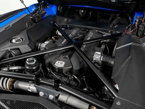 Used 2018 Lamborghini Aventador S image 52