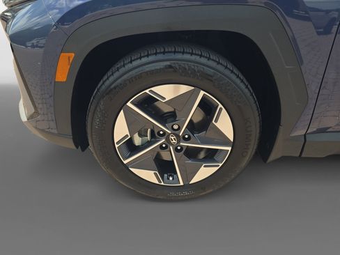 Certified 2025 Hyundai Tucson SEL FWD image 9