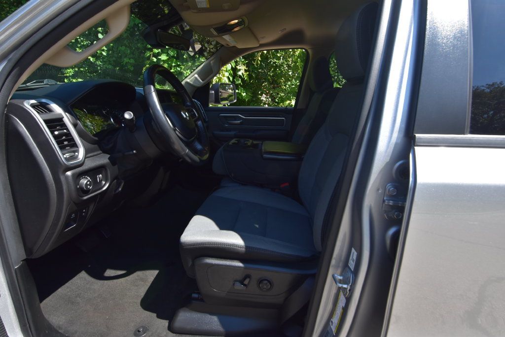 Used 2020 RAM 1500 Big Horn AWD/4WD image 30