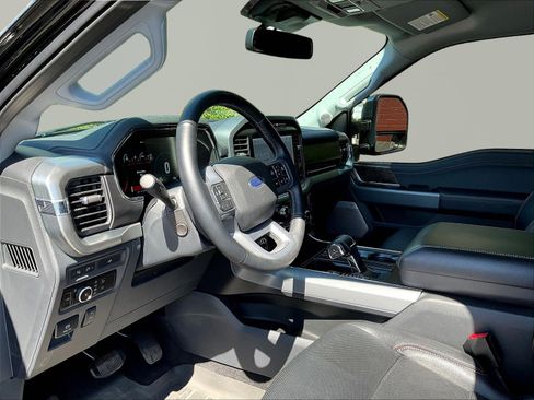 Used 2023 Ford F150 Lariat w/ Equipment Group 502A High AWD/4WD image 18