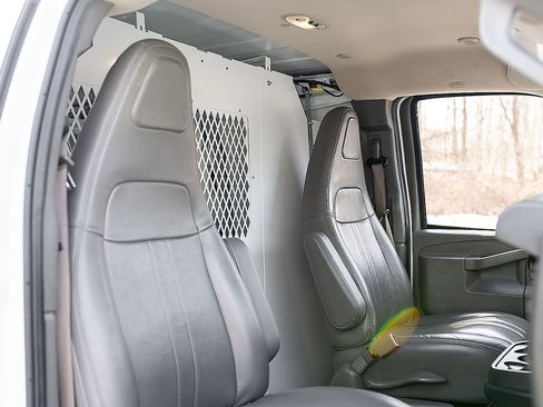 Certified 2022 Chevrolet Express 2500 Extended w/ Driver Convenience Package image 33