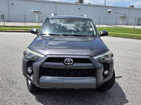 Used 2016 Toyota 4Runner SR5 RWD image 2