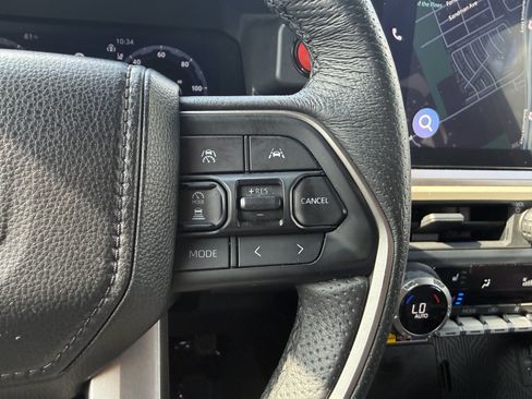 Used 2025 Toyota Tacoma TRD Off-Road w/ TRD Off Road Premium Package AWD/4WD image 21