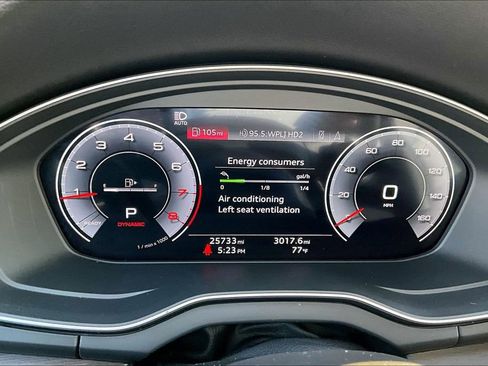 Used 2023 Audi Q5 2.0T Prestige w/ Prestige Package image 13