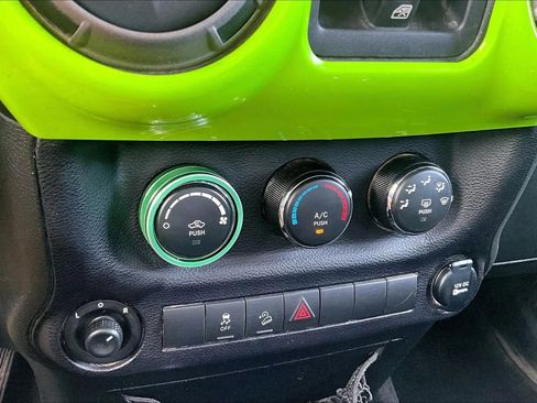 Used 2014 Jeep Wrangler Unlimited Sport w/ Quick Order Package 24S AWD/4WD image 19