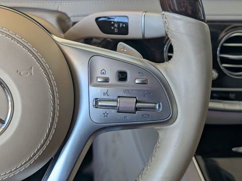 Used 2019 Mercedes-Benz S 560 Sedan image 26