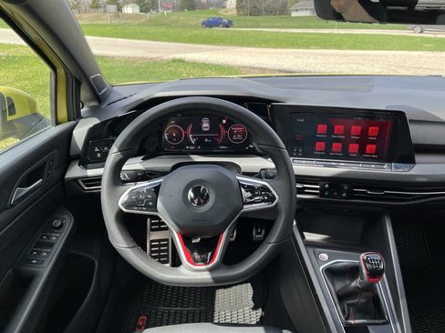 Used 2022 Volkswagen GTI Autobahn image 18