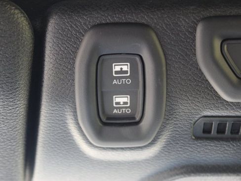 Used 2022 Jeep Wrangler Unlimited Sahara image 24