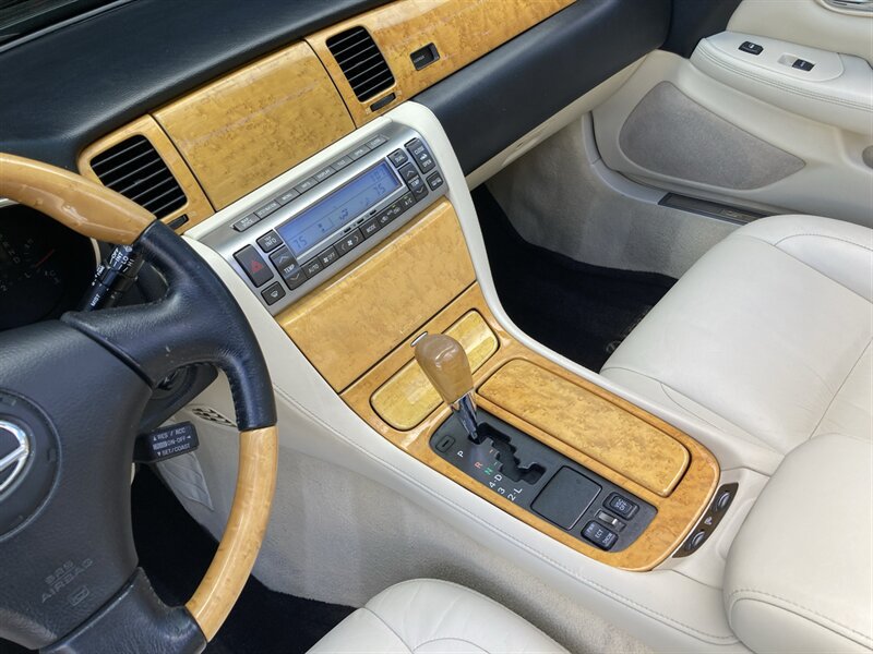 Used 2002 Lexus SC 430 Convertible RWD image 23